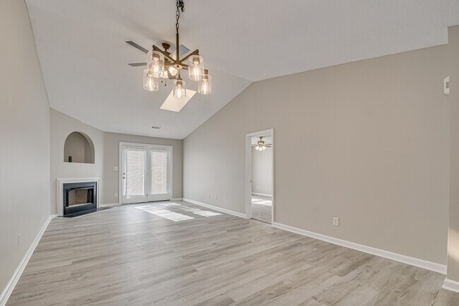 Foto del edificio - 4028 Calypso Dr