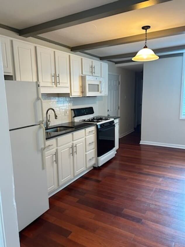 Primary Photo - 1303 S 6th St