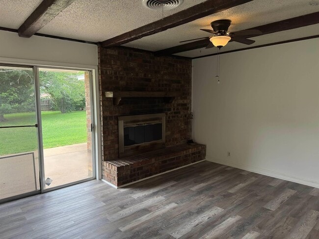 Foto del edificio - 5507 Hooper Dr