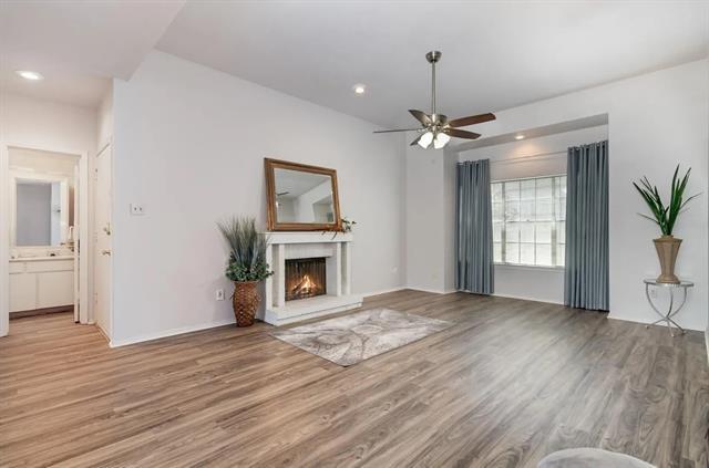 Building Photo - 10416 High Hollows Dr