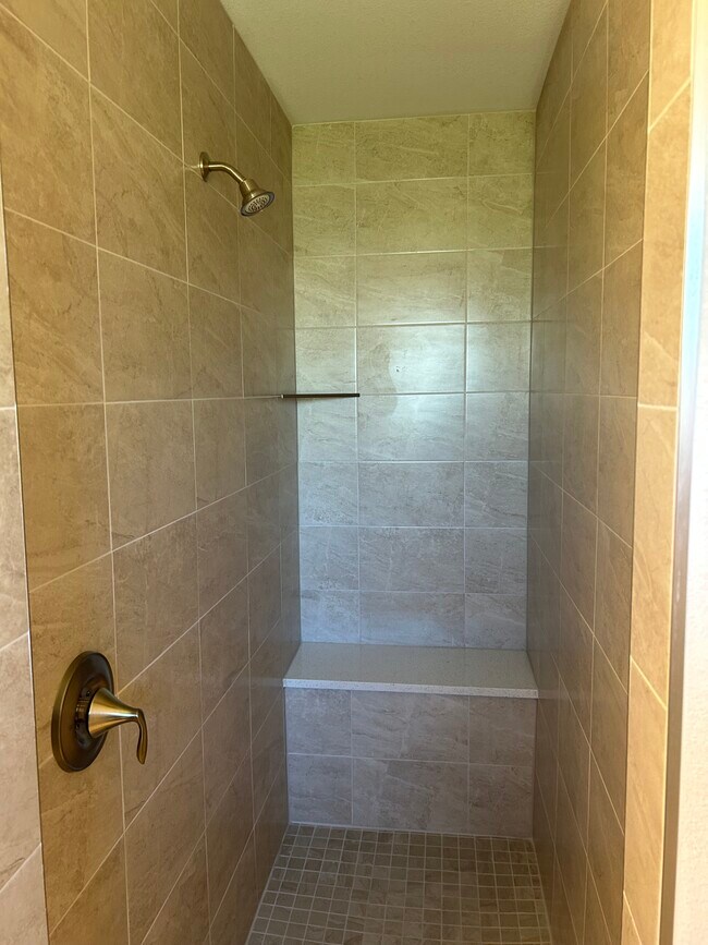 Foto del edificio - 2400 Carpenter Ln