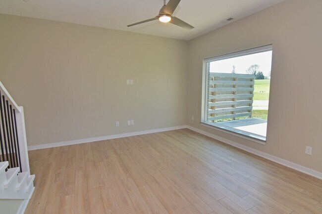 Foto del edificio - 1 Crosby Park Dr