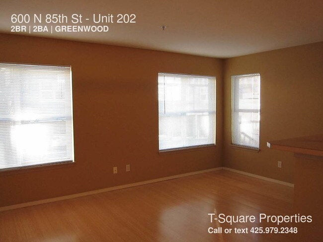Building Photo - 600 N 85th St