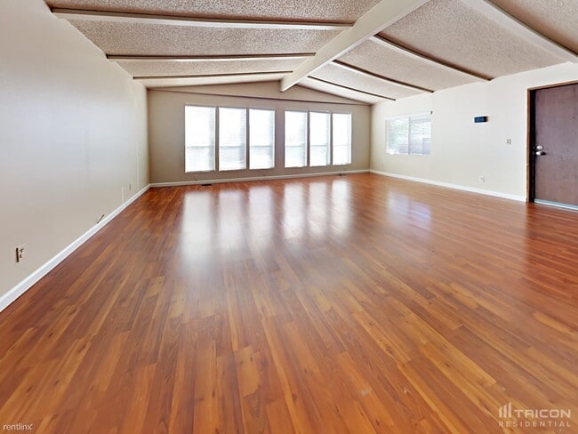 Building Photo - 1476 Marshall Rd