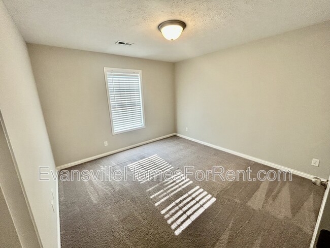Building Photo - 4913 Live Oak Ct