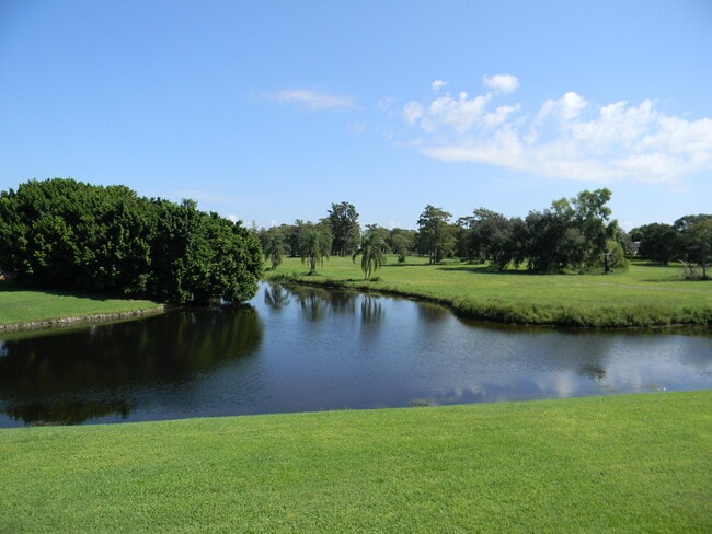 Photo - 2040 Greenview Shores Blvd Apartment