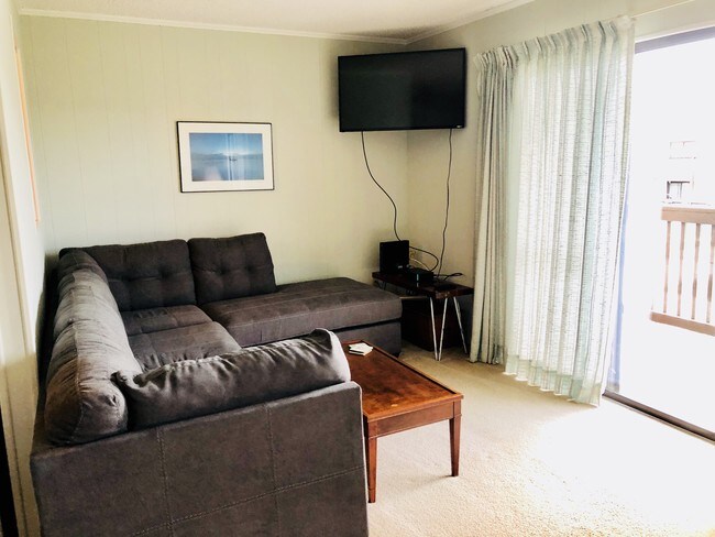 Fully funished - 502 Bayshore Dr