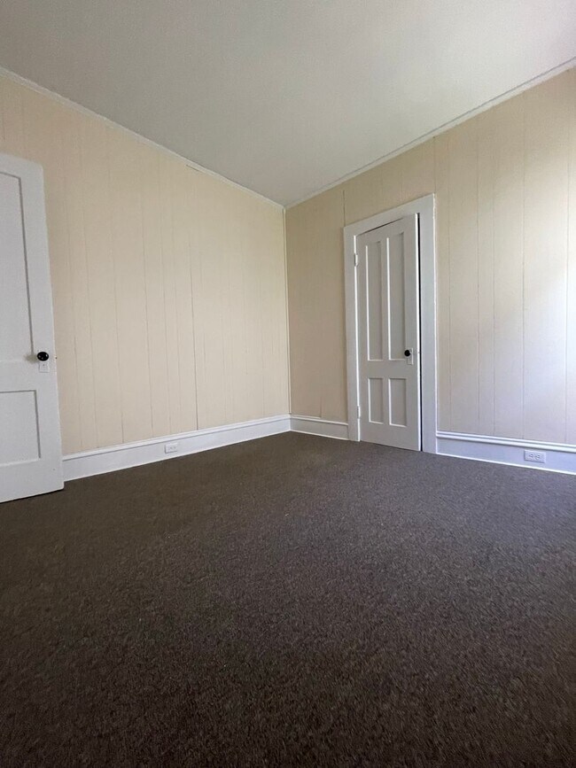 Photo - 88-94 Lafountain St Apartment