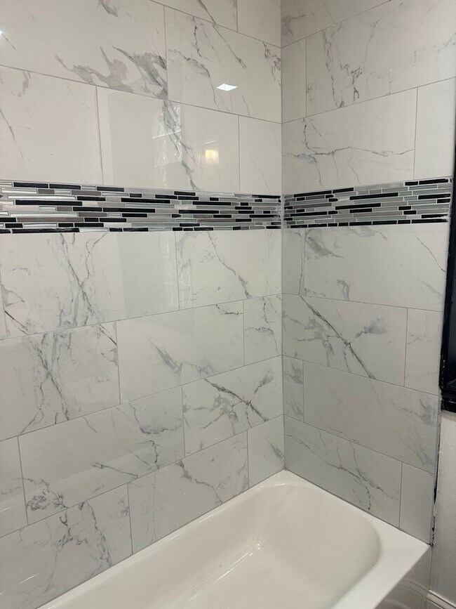 Building Photo - 8040 S Langley Ave