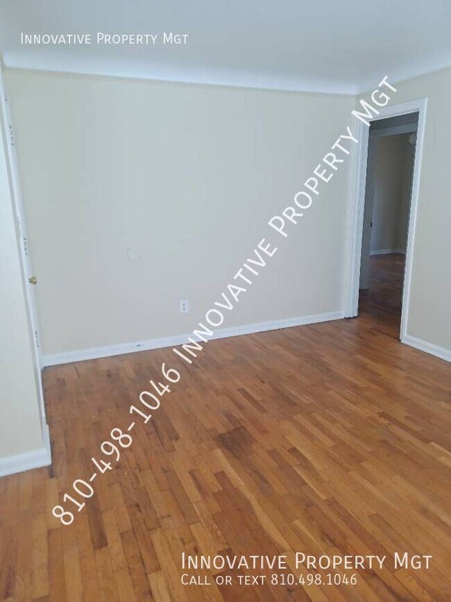 Foto del edificio - 1309 Clancy Ave