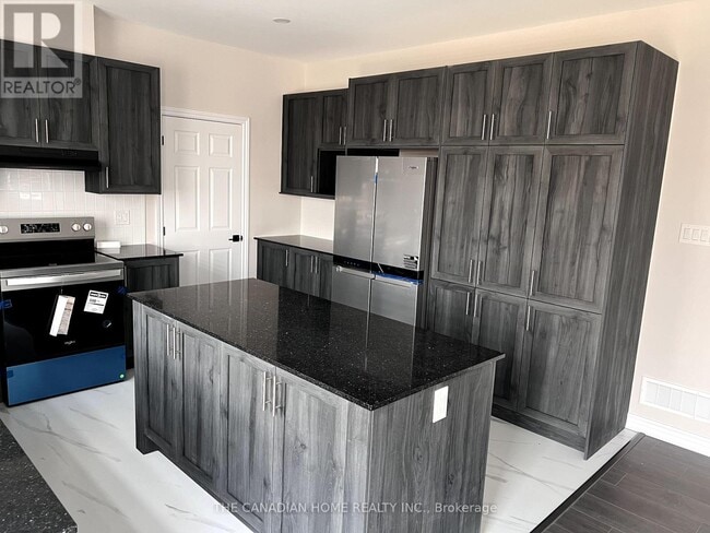 Building Photo - 808 Anemone Mews