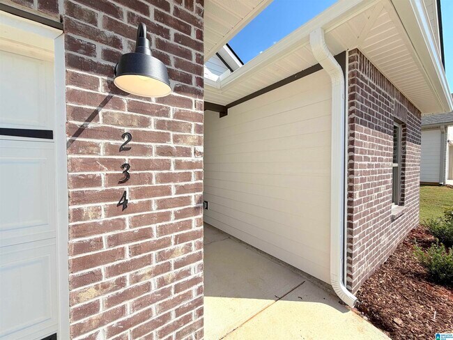 Foto del edificio - 234 Granby Ln