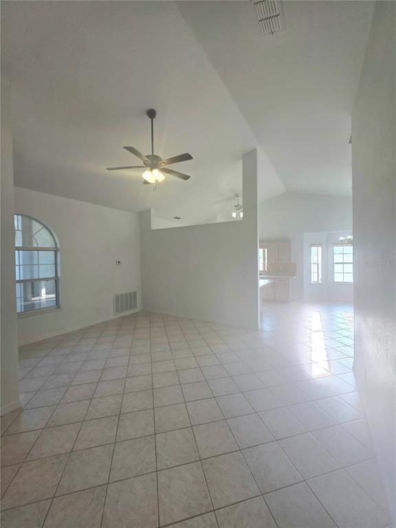 Foto del edificio - 5796 NE 5th Pl