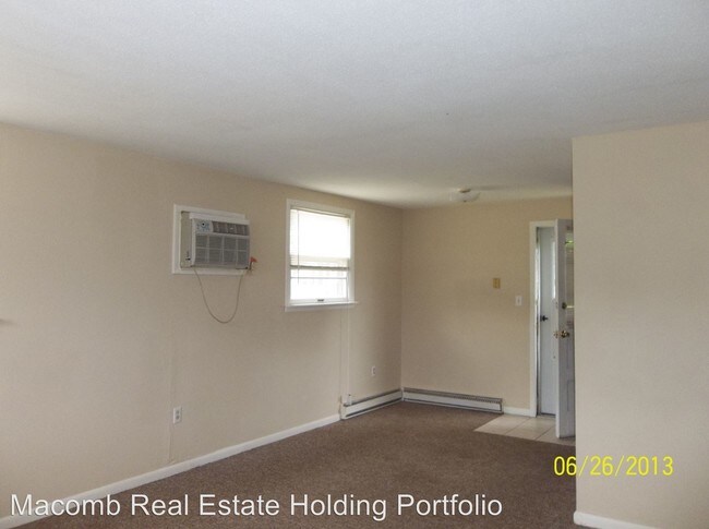 Building Photo - 320 W Barsi Blvd