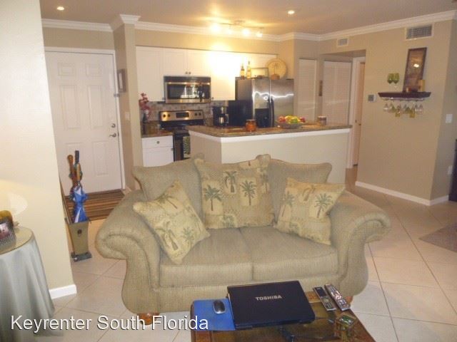 Foto del edificio - 1 br, 1 bath House - 4791 Via Palm Lakes A...