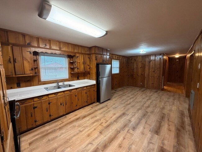 Building Photo - Charming 3 Bed 1 Bath Home in Woodbury