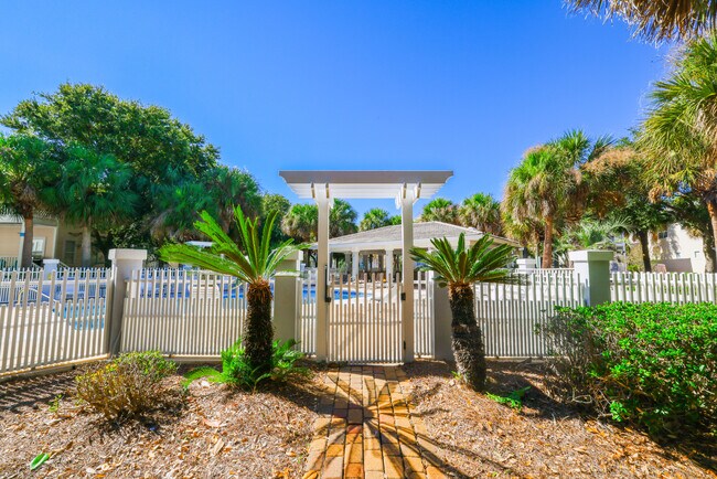Building Photo - 110 Emerald Dunes Cir