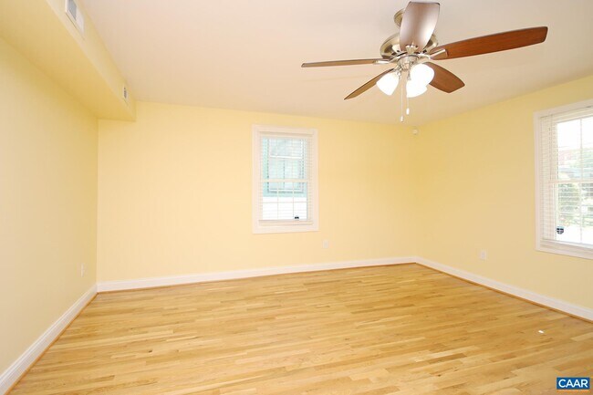 Foto del edificio - 509 12th St NE