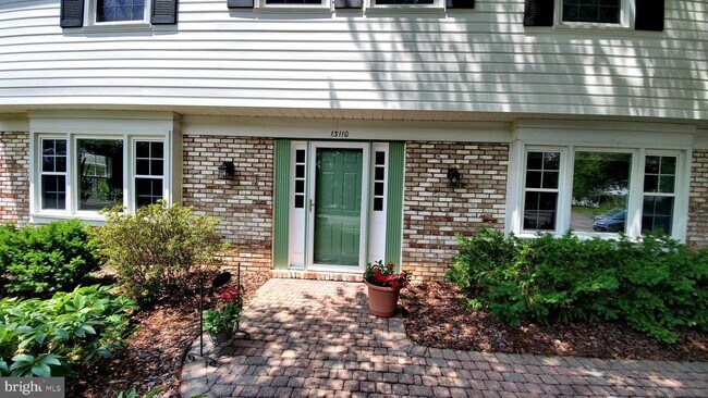 Building Photo - 13110 Point Pleasant Dr