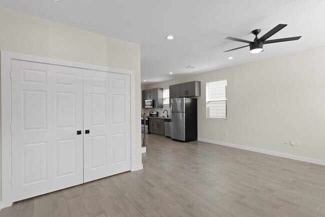 Foto del edificio - 5544 Shreveport Blvd