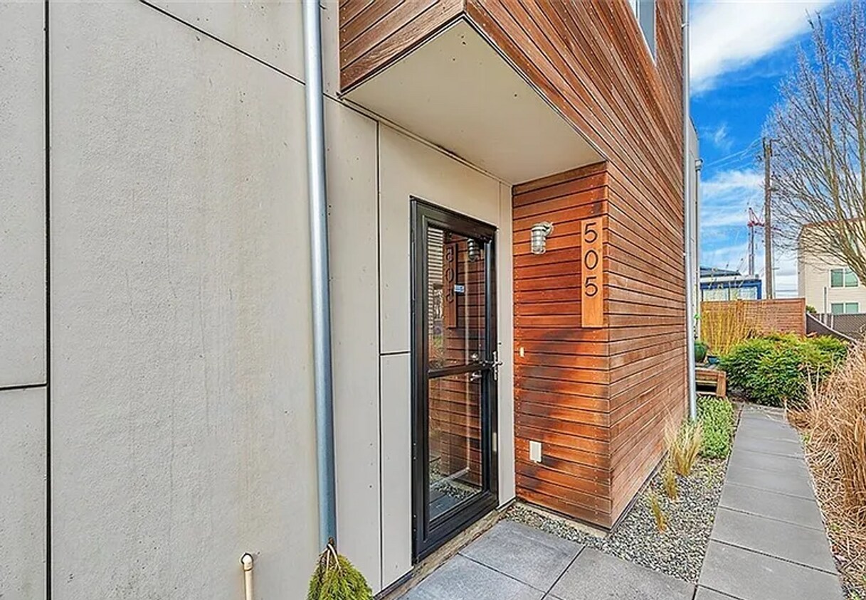 Modern Townhome in Georgetown! Available ... - Modern Townhome in Georgetown!  Available ...