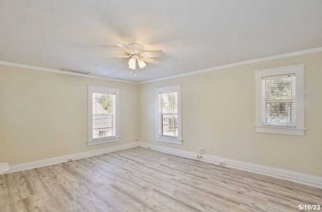 Foto del edificio - Beautiful 1/1 Well Appointed Apartment in ...