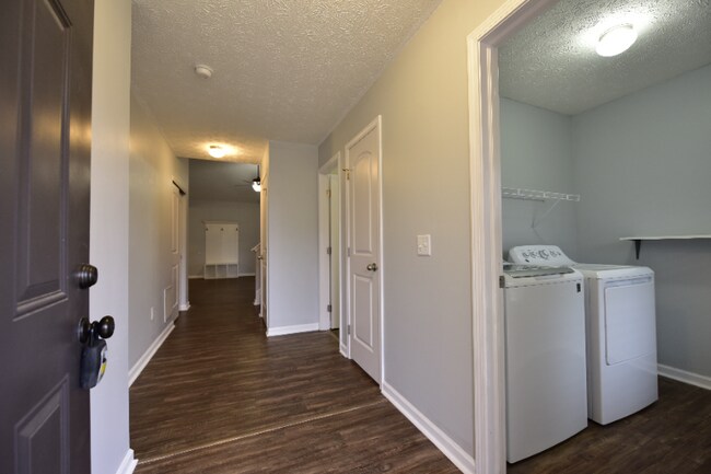 Foto del edificio - 1392 Bellow Falls Pl