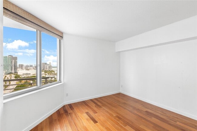 Building Photo - 335 S Biscayne Blvd