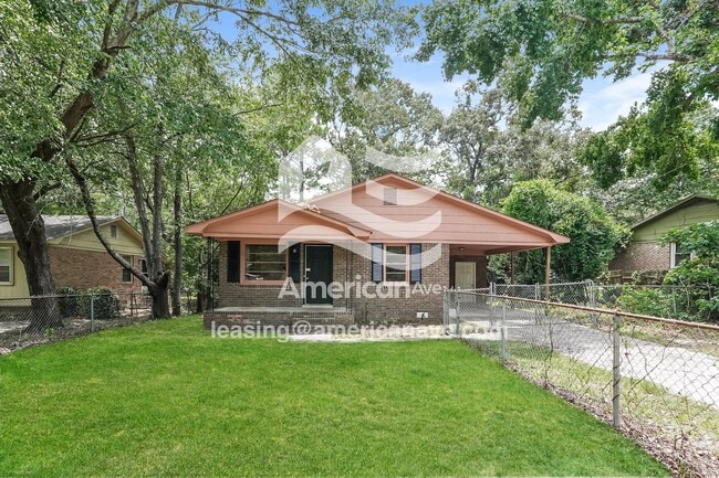 Building Photo - 144 Charmont Dr
