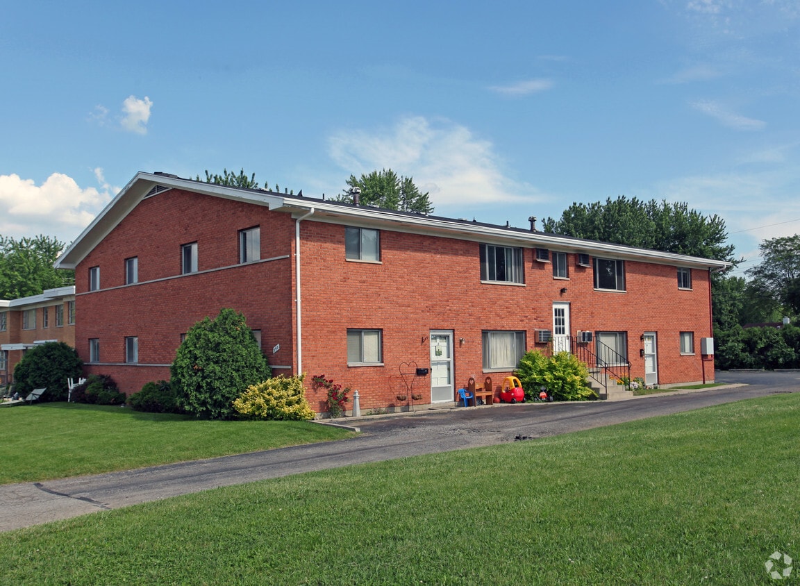Primary Photo - 340 Kenbrook Dr