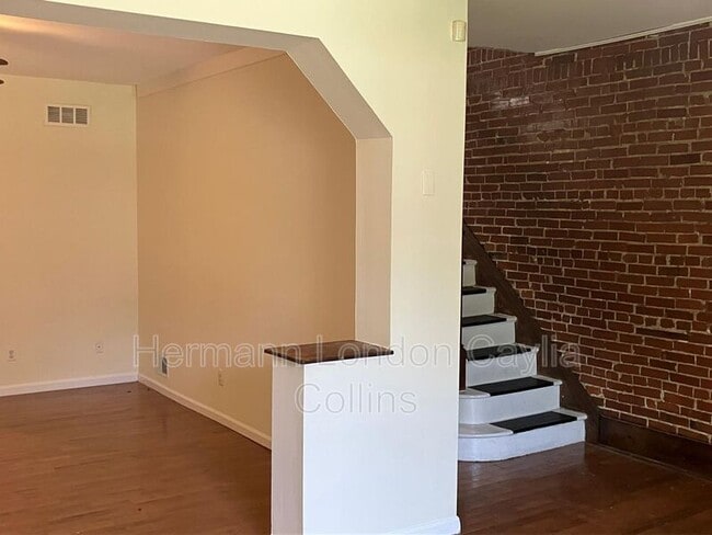 Building Photo - 3808 Folsom Ave