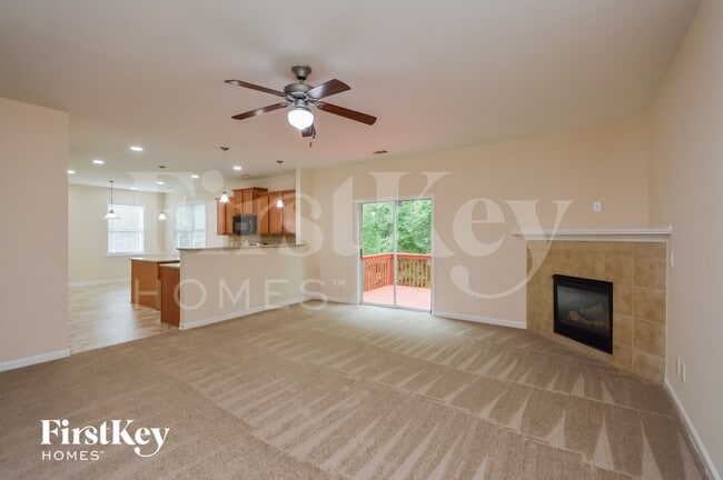 Foto del edificio - 30 Wellstone Pl