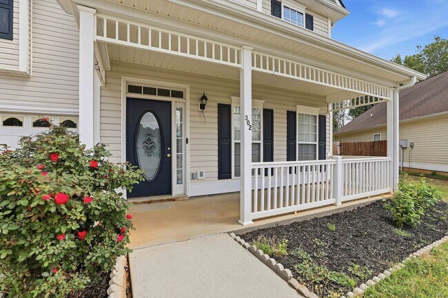 Foto del edificio - Updated 4BR Home in Timberlane with Fenced Yard and Stone Patio
