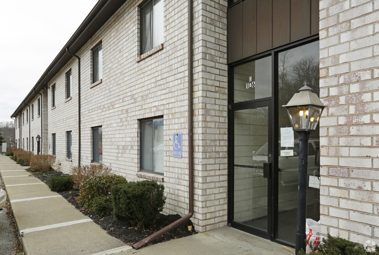 Building Photo - Foster Road Apartments