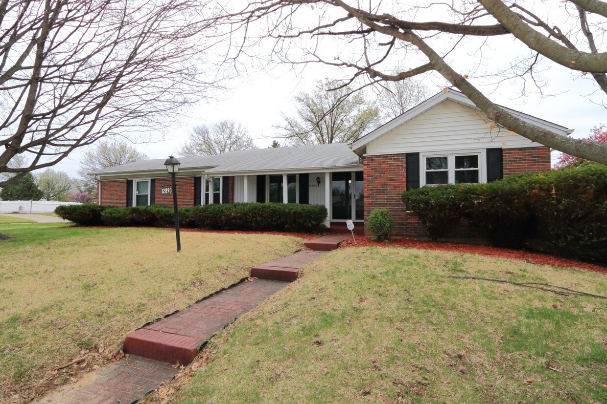 Primary Photo - 12890 Danube Drive