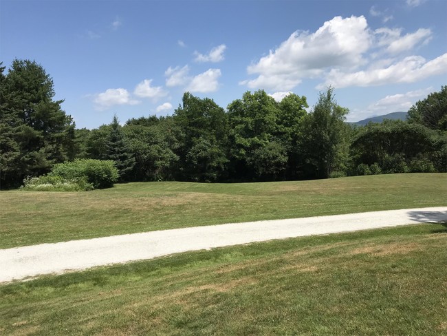Building Photo - 386 Hillview Rd