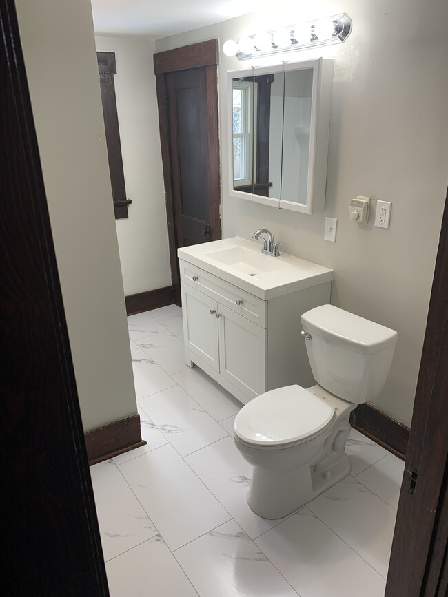 Full Bath - 1 Pearson Ct