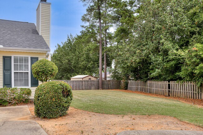 Foto del edificio - 2019 Hopetown Dr