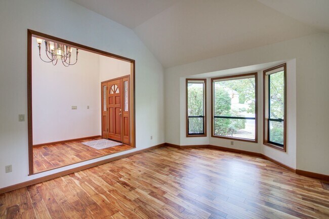 Foto del edificio - 5bd/3.5ba Bellevue Home
