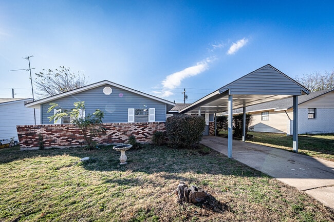 Foto del edificio - 911 SW 35th St