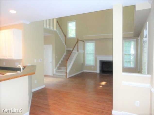 Building Photo - 5416 Willow Bridge Ln