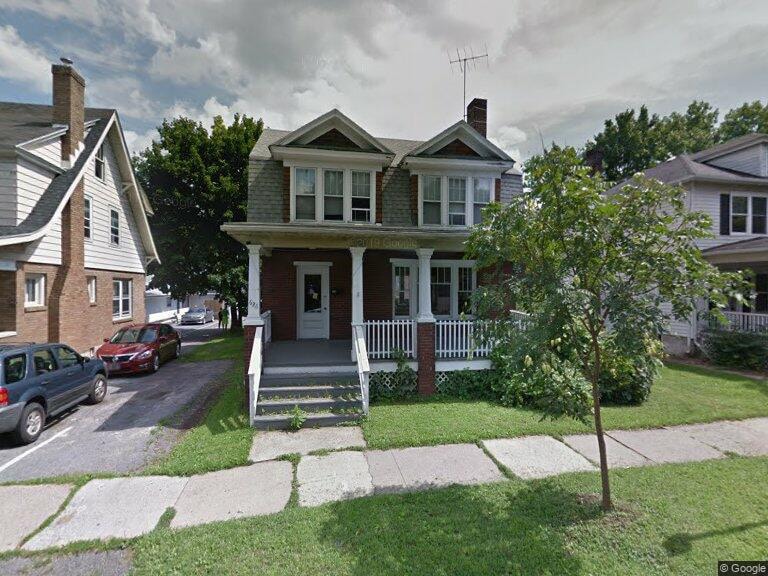 Primary Photo - 626 W Beaver Ave
