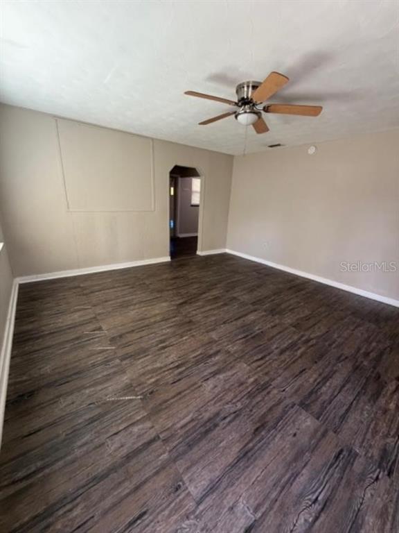 Foto del edificio - 1810 E Poinsettia Ave