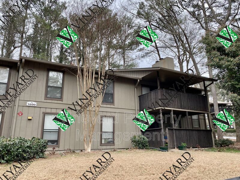 Primary Photo - 1605 Cumberland Ct SE
