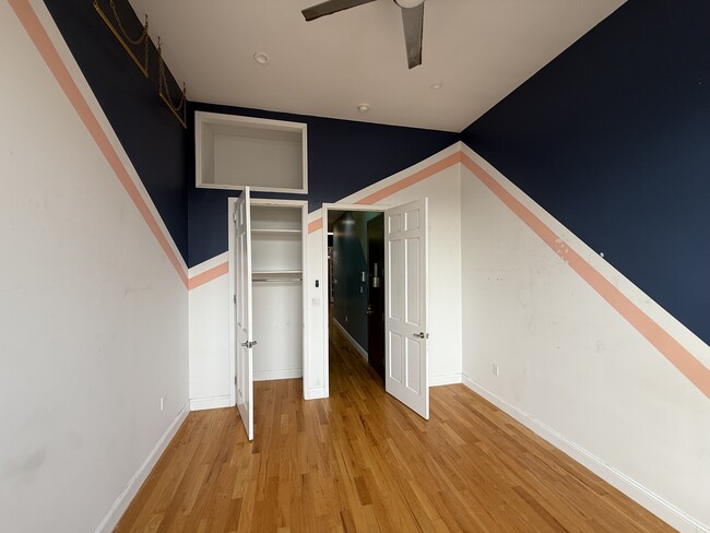 Photo - 265 Melrose St Apartment