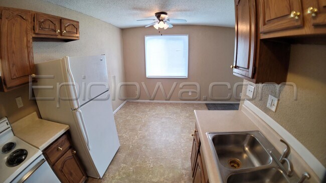 Foto del edificio - 1222 O Ave Pl NE