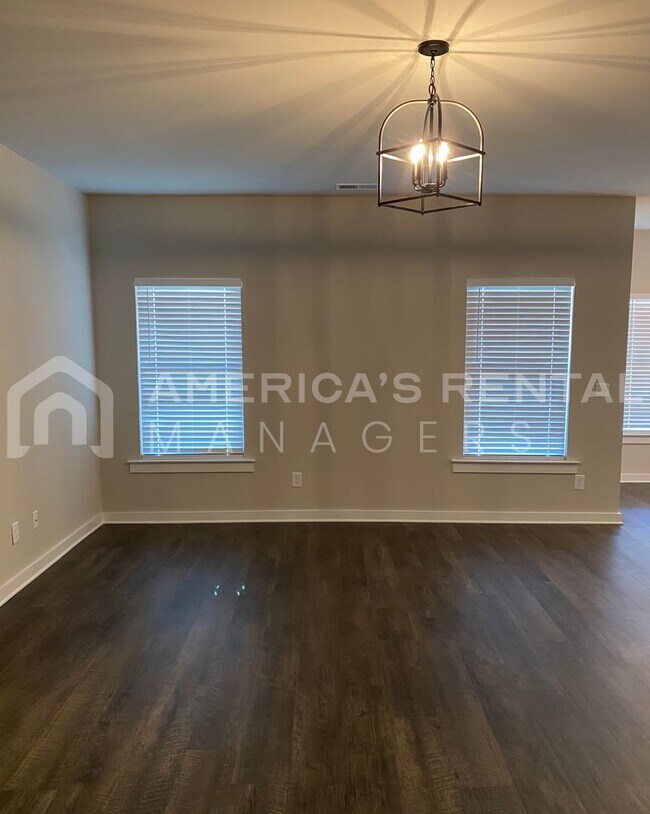 Foto del edificio - Home for Rent in Jemison, AL... View with 48 Hours Notice!