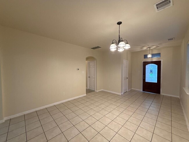 Building Photo - 1702 Bonnyton Ln