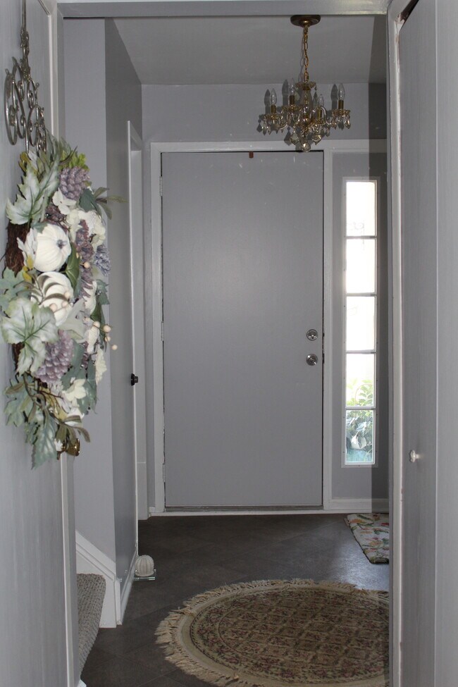 Foto del edificio - 42169 Gladwin St