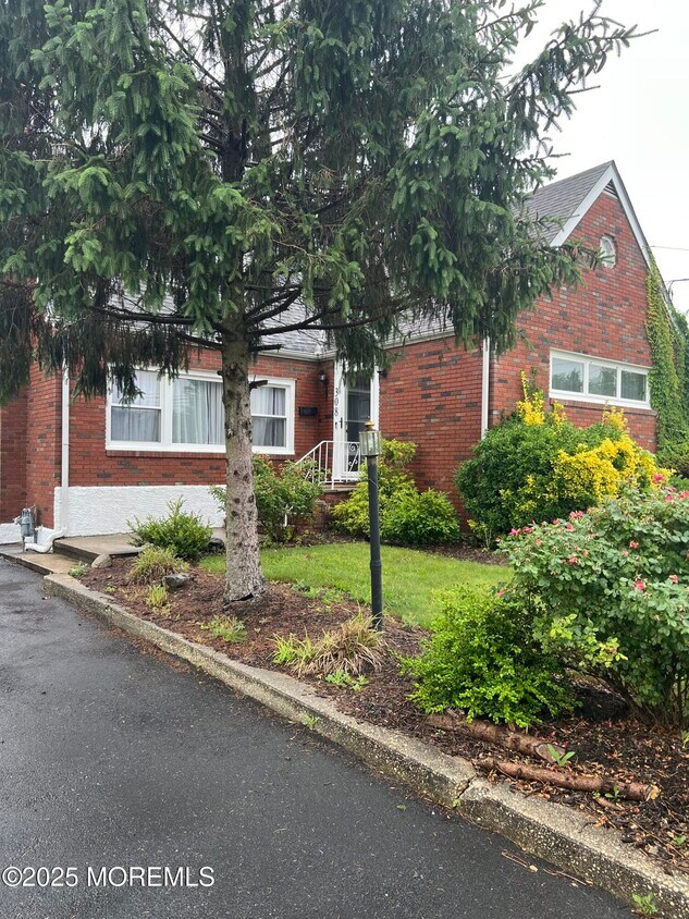 Foto principal - 308 Myrtle St